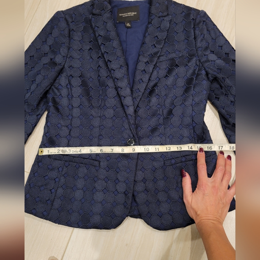 Banana Republic - Picture 8 of 8